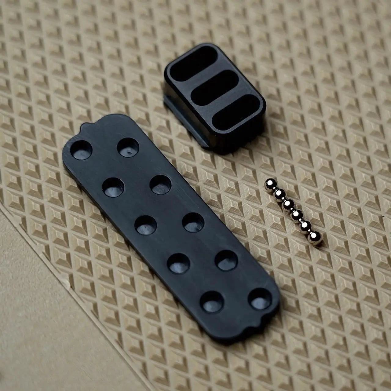 ERASER CORE-07