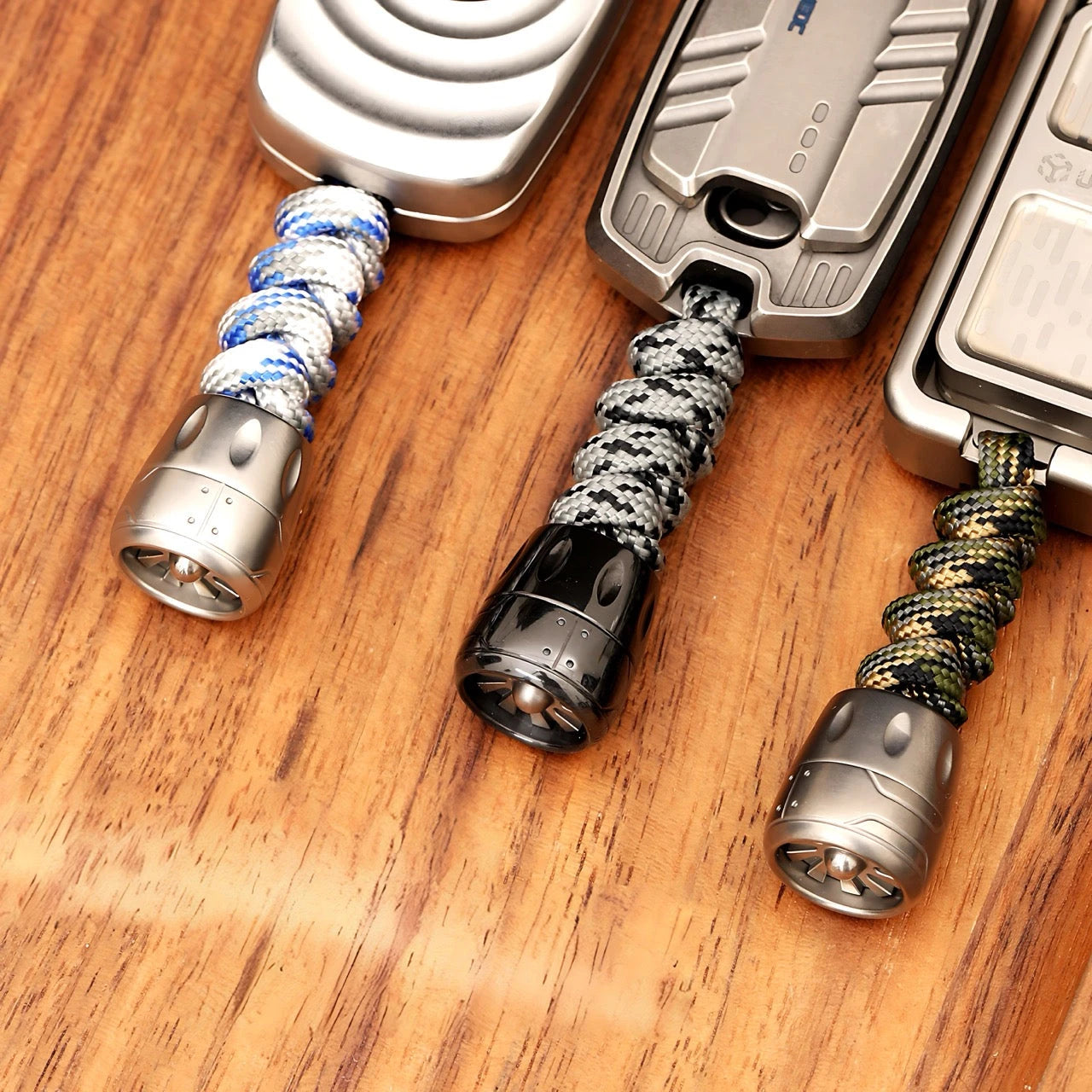 Engine Knife Pendant