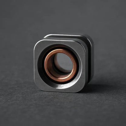 LAUTIE Pendants “Wormhole” Pendant